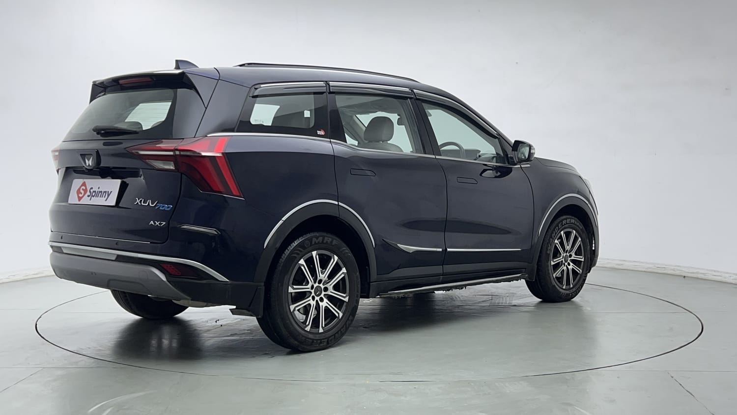 2023 Mahindra XUV700 AX 7 Petrol AT 7 STR-4