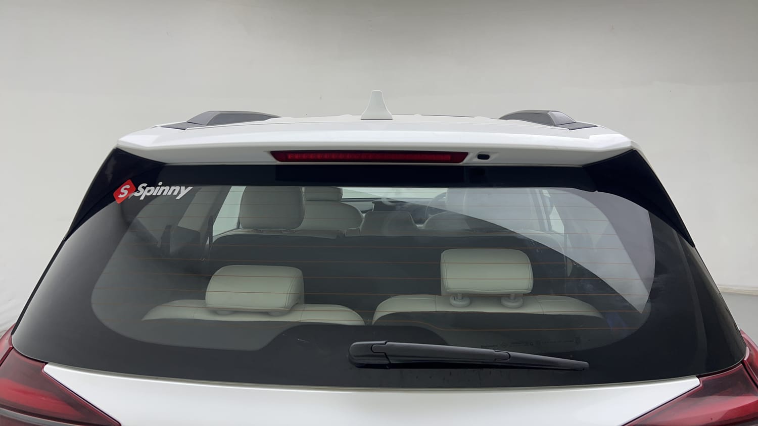2024 Mahindra XUV700 AX 7 Petrol AT 7 STR-9