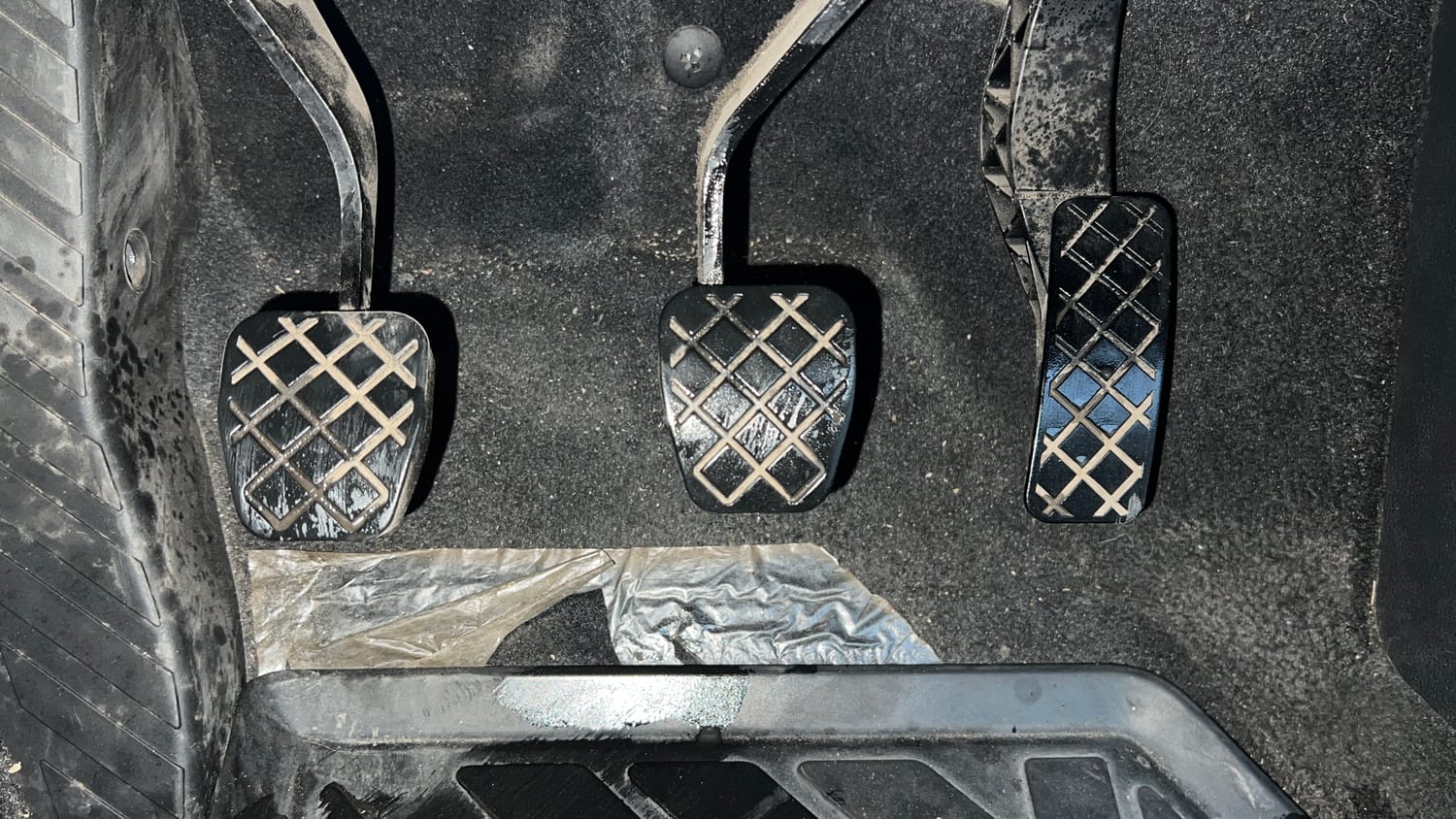 Used 2024 Volkswagen Taigun Highline 1.0 TSI MT Petrol Manual interior PEDALS VIEW