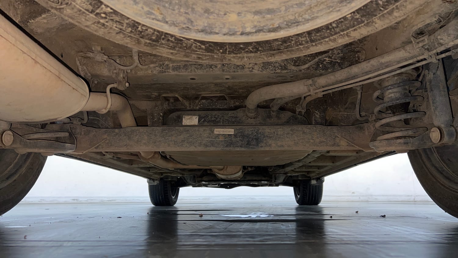 Used 2022 MG Motors Hector Plus Sharp 1.5 Petrol Turbo CVT 6-STR Petrol Automatic extra REAR UNDERBODY VIEW (TAKEN FROM REAR)