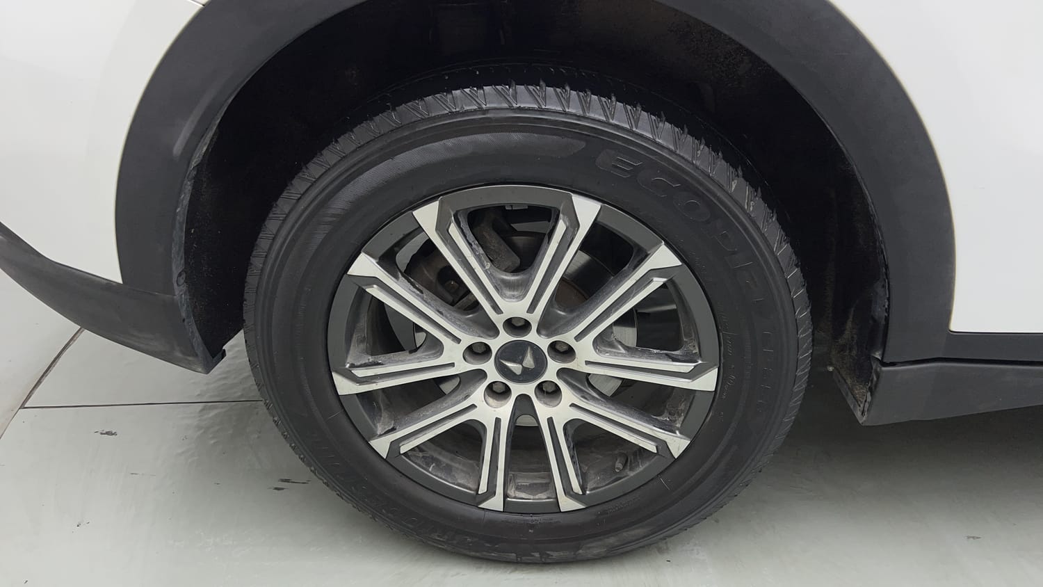 2024 Mahindra XUV700 AX 7 Petrol AT 7 STR-34