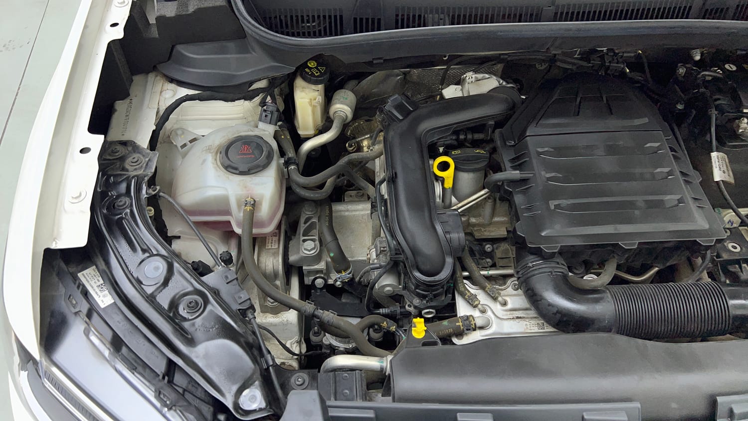 Used 2024 Volkswagen Taigun Highline 1.0 TSI MT Petrol Manual engine ENGINE RIGHT SIDE VIEW