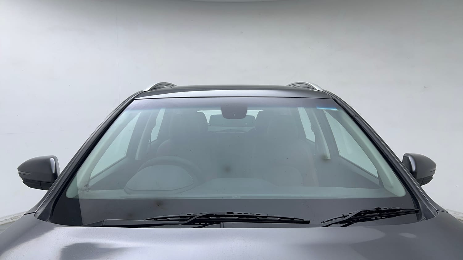 Used 2022 MG Motors Hector Plus Sharp 1.5 Petrol Turbo CVT 6-STR Petrol Automatic exterior FRONT WINDSHIELD VIEW