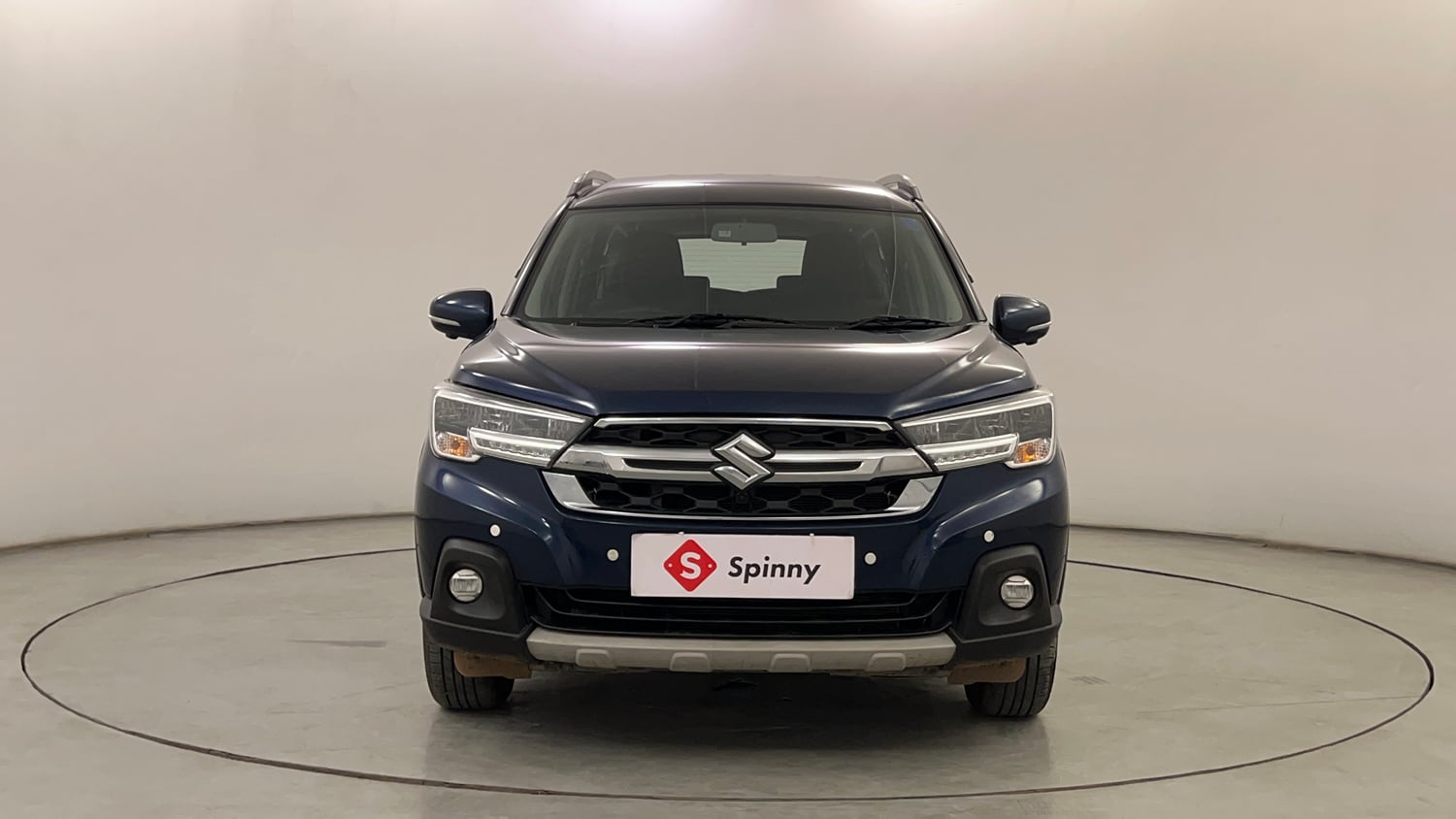 Used 2025 Maruti Suzuki XL6 Alpha Plus AT Petrol Petrol Automatic exterior FRONT VIEW