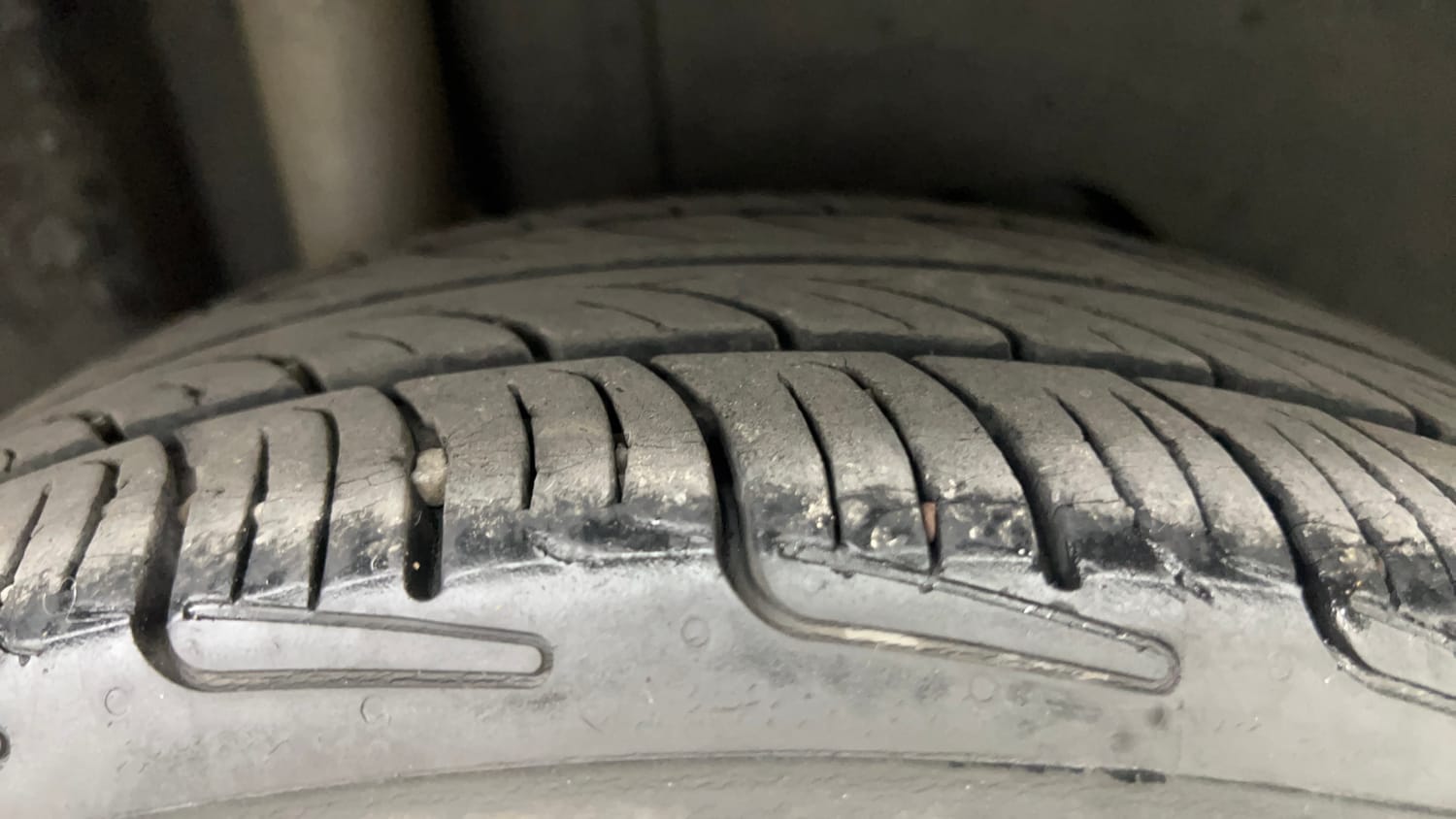 Used 2019 Ford Figo Aspire Trend Plus 1.5 TDCi Diesel Manual tyres RIGHT REAR TYRE TREAD VIEW