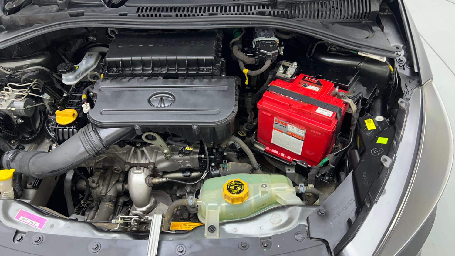 Used 2020 Tata Tiago XZ Petrol Manual engine ENGINE LEFT SIDE VIEW