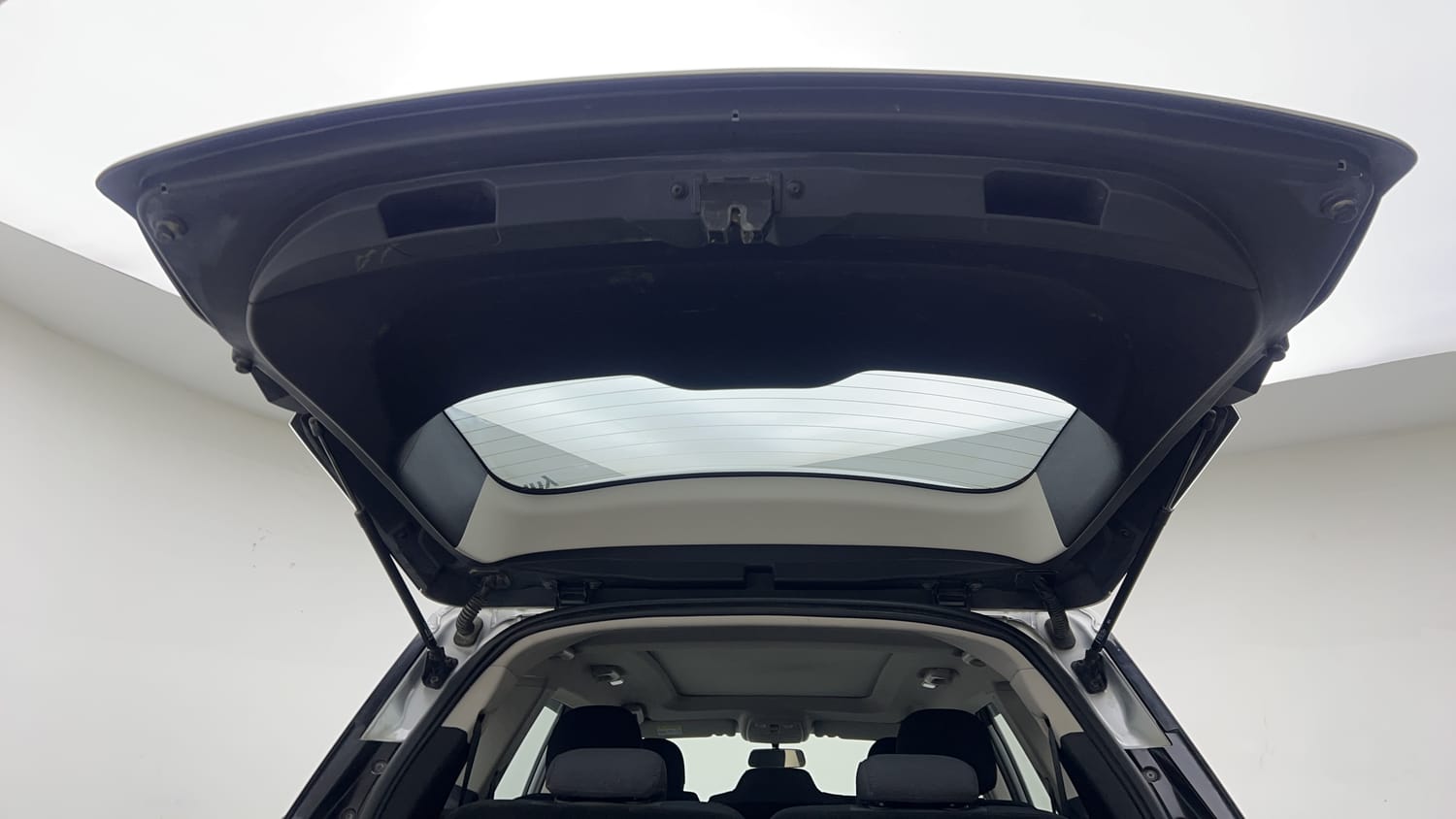 2024 Mahindra XUV700 AX5 Diesel AT 7 STR-25