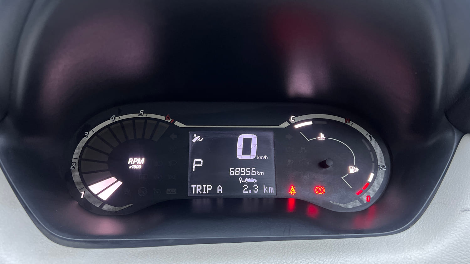Used 2021 Nissan Magnite XL Turbo CVT Petrol Automatic interior CLUSTERMETER VIEW