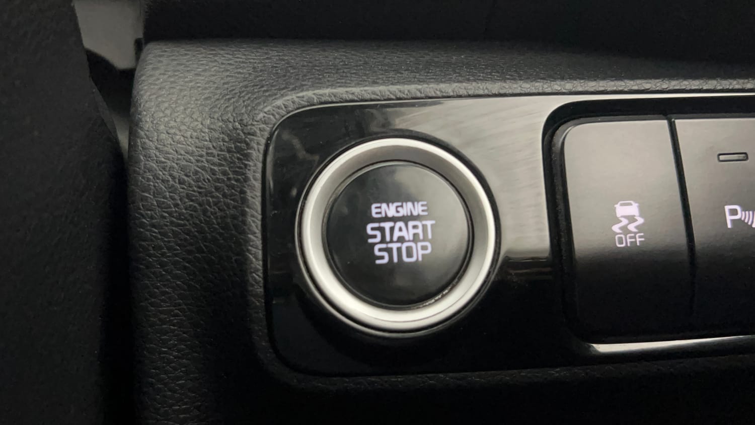 Used 2021 Kia Sonet GTX Plus 1.0 DCT Petrol Automatic top_features Keyless start