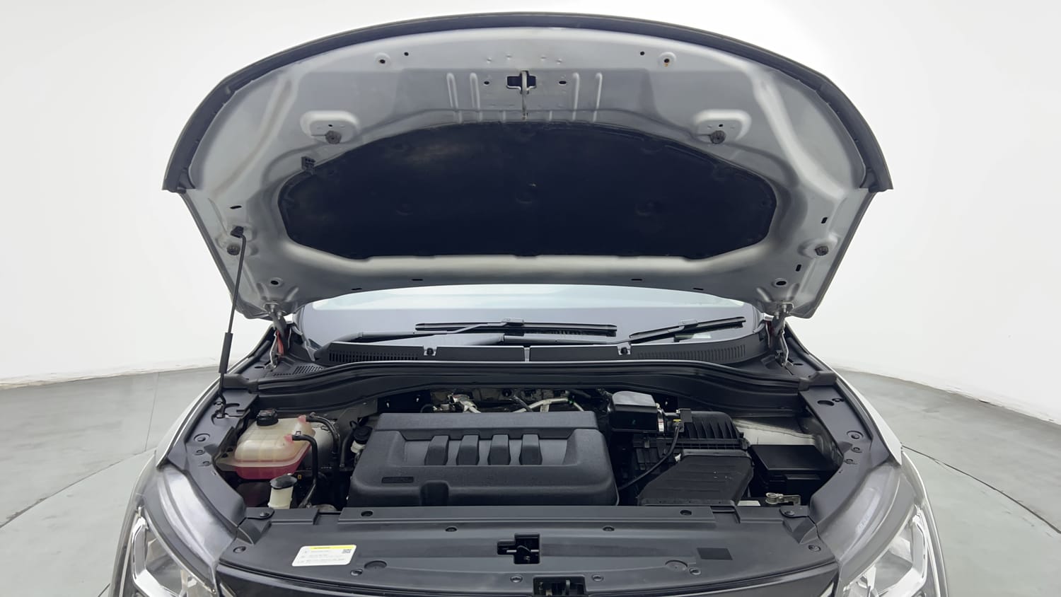 2024 Mahindra XUV700 AX5 Diesel AT 7 STR-28