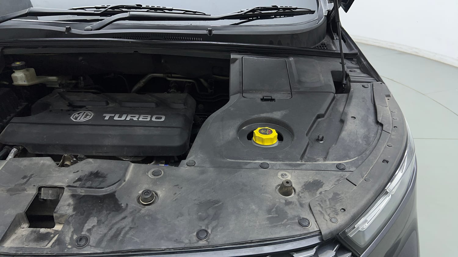 Used 2022 MG Motors Hector Plus Sharp 1.5 Petrol Turbo CVT 6-STR Petrol Automatic engine ENGINE LEFT SIDE VIEW