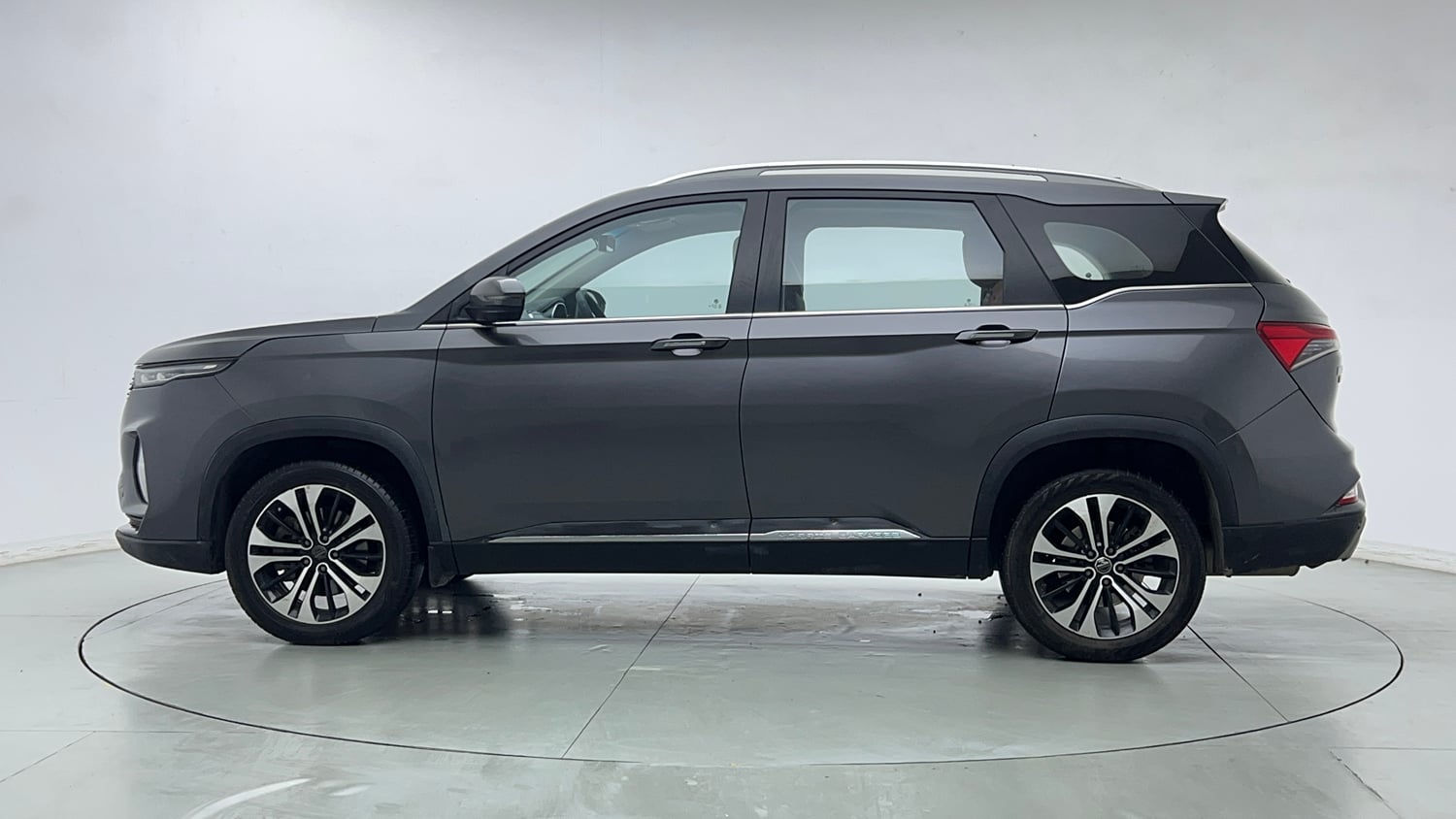 Used 2022 MG Motors Hector Plus Sharp 1.5 Petrol Turbo CVT 6-STR Petrol Automatic exterior LEFT SIDE VIEW