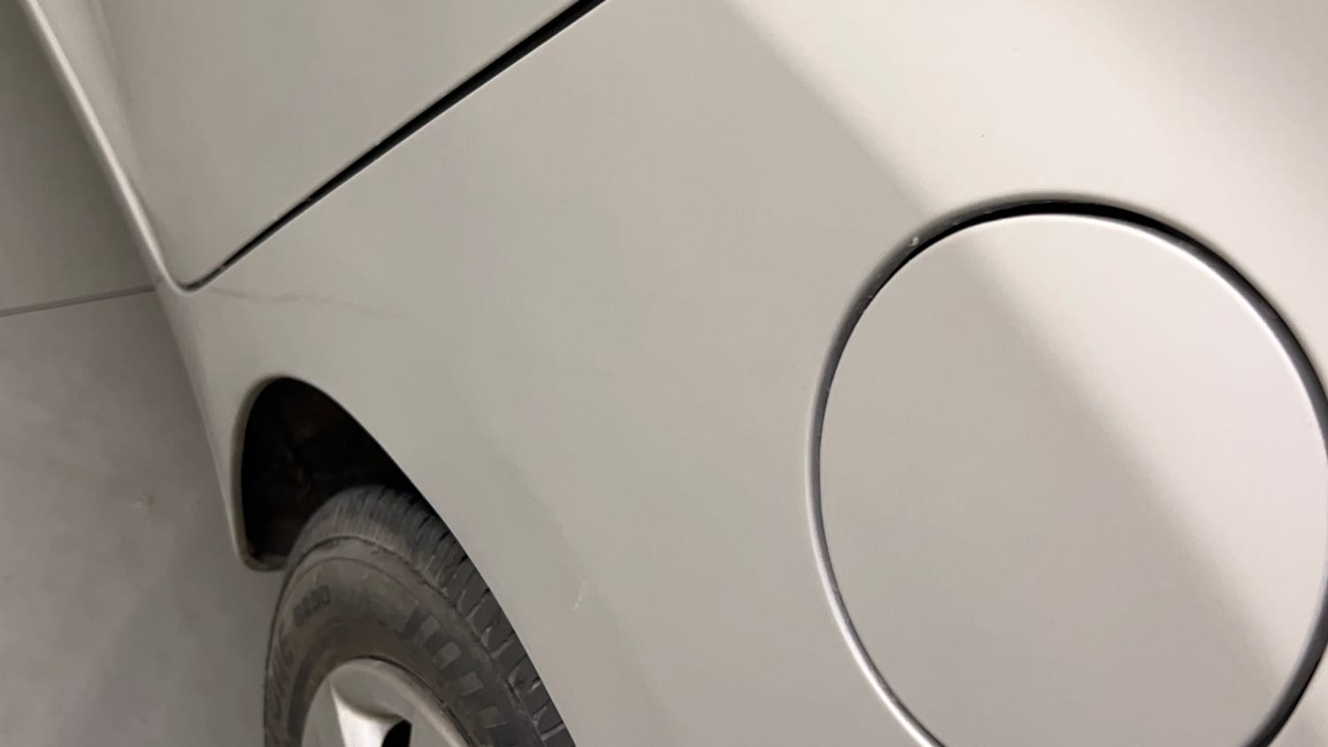 Used 2011 Hyundai Eon Sportz Petrol Manual dents MINOR SCRATCH