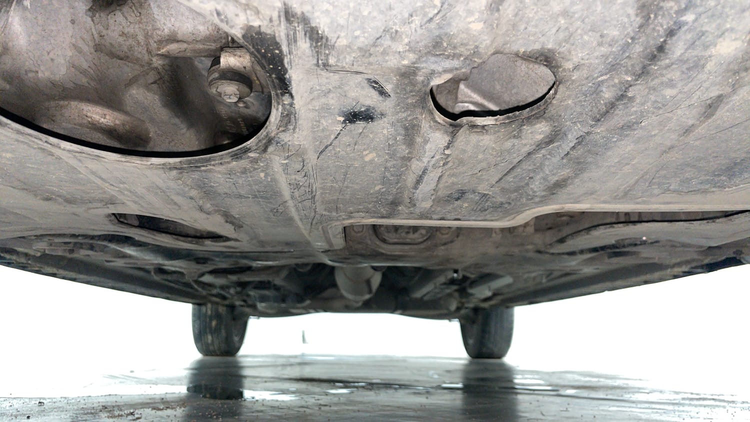 Used 2023 Hyundai Alcazar Signature (O) 6 STR 1.5 Diesel AT Diesel Automatic extra FRONT LEFT UNDERBODY VIEW