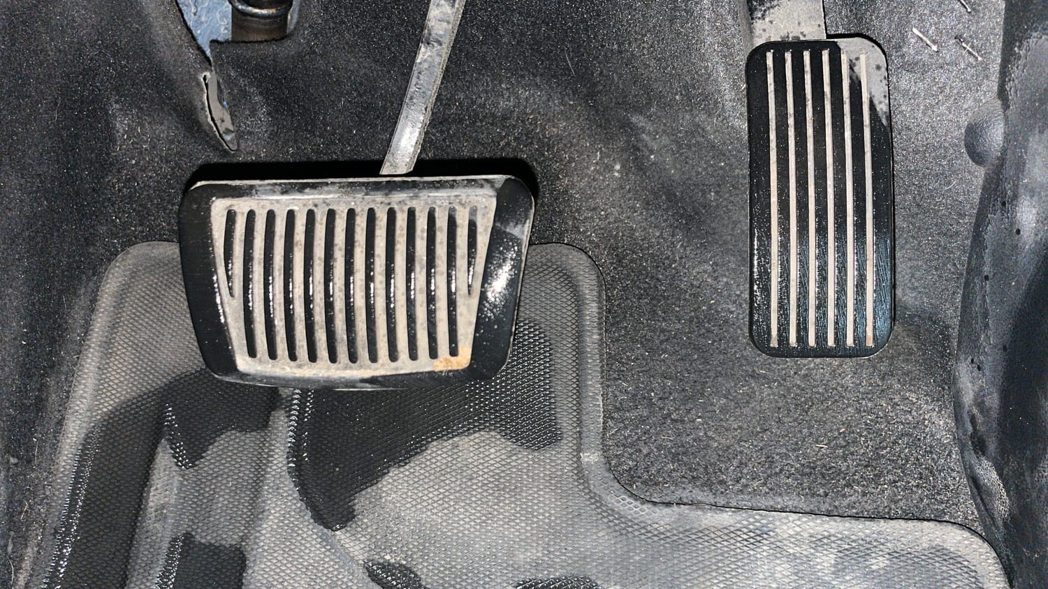 Used 2023 Hyundai Alcazar Signature (O) 6 STR 1.5 Diesel AT Diesel Automatic interior PEDALS VIEW
