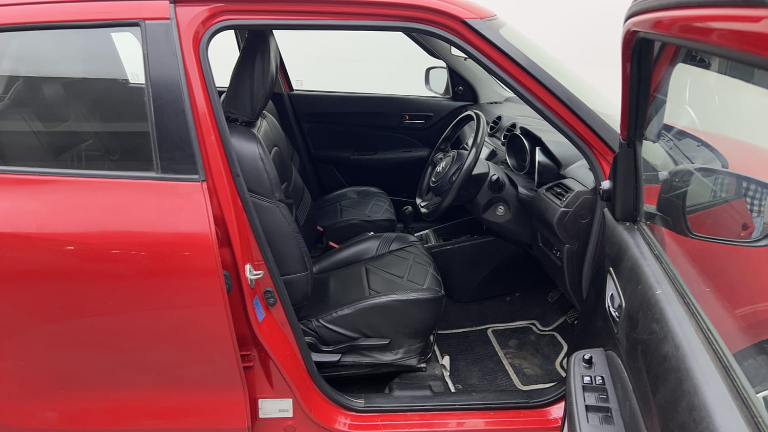Used 2023 Maruti Suzuki Swift VXi Petrol Manual interior RIGHT SIDE FRONT DOOR CABIN VIEW