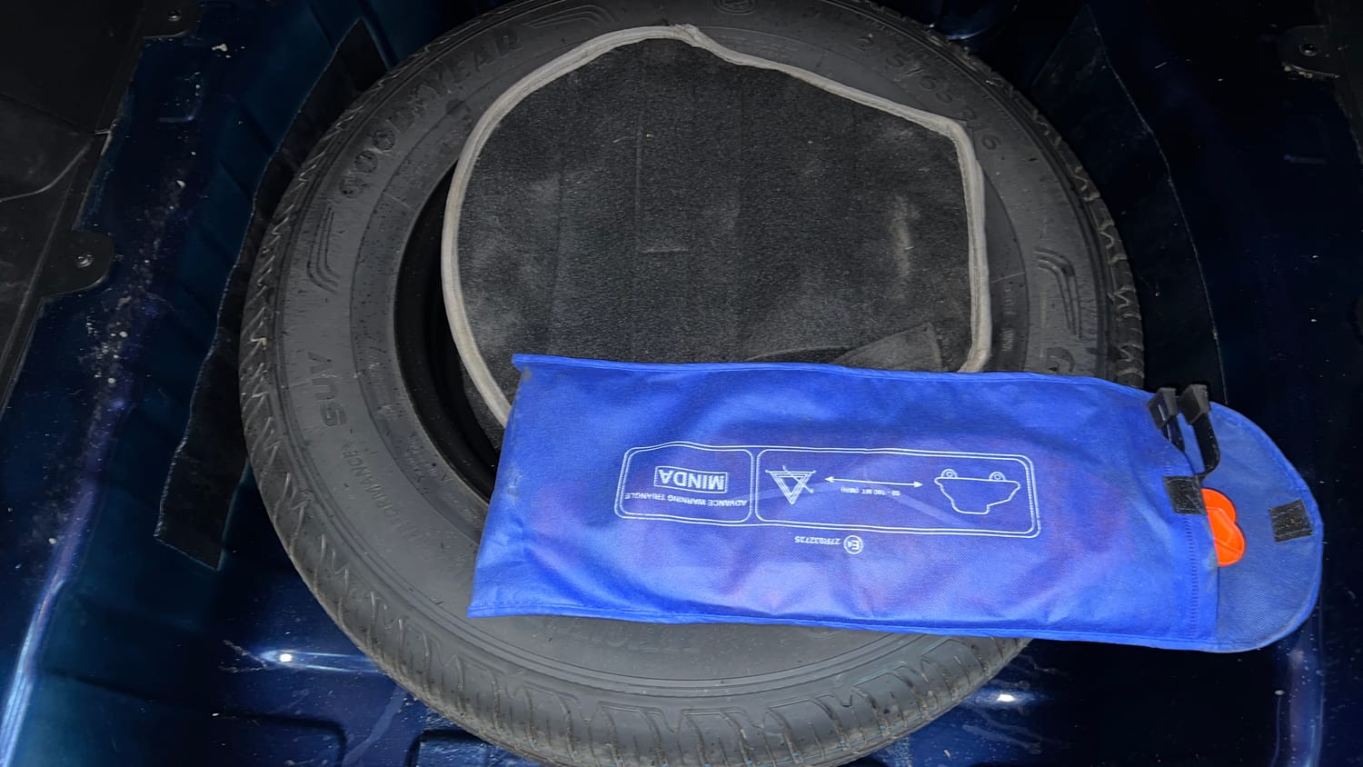 Used 2025 Tata Curvv Pure Plus S 1.2 Revotron Petrol 7DCA Petrol Automatic tyres SPARE TYRE VIEW