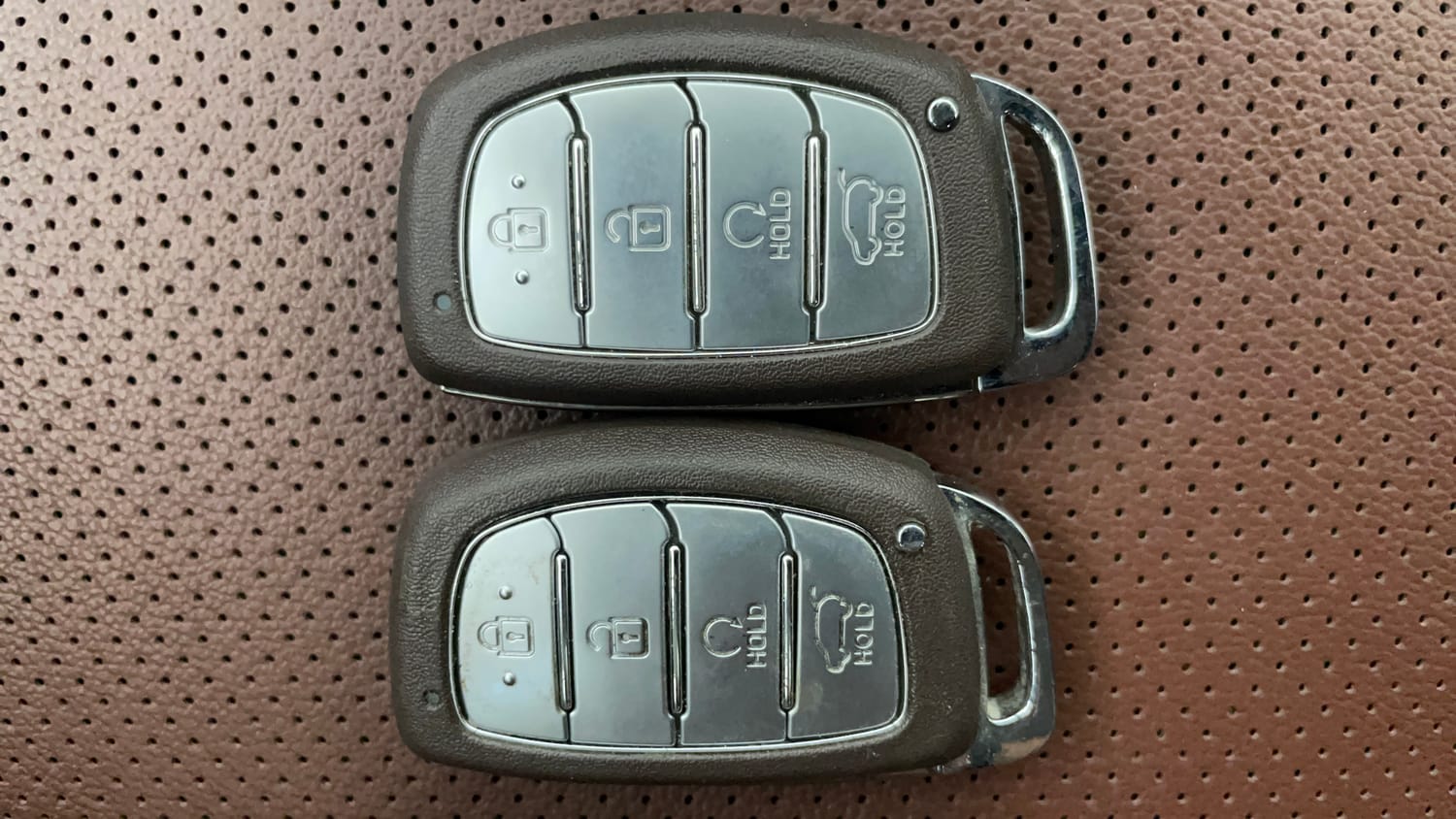 Used 2023 Hyundai Alcazar Signature (O) 6 STR 1.5 Diesel AT Diesel Automatic extra CAR KEY VIEW