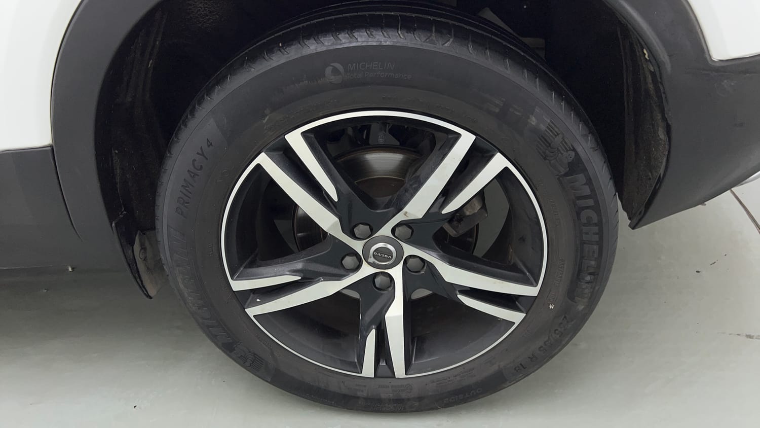 2021 Volvo XC40 T4 R-Design-35