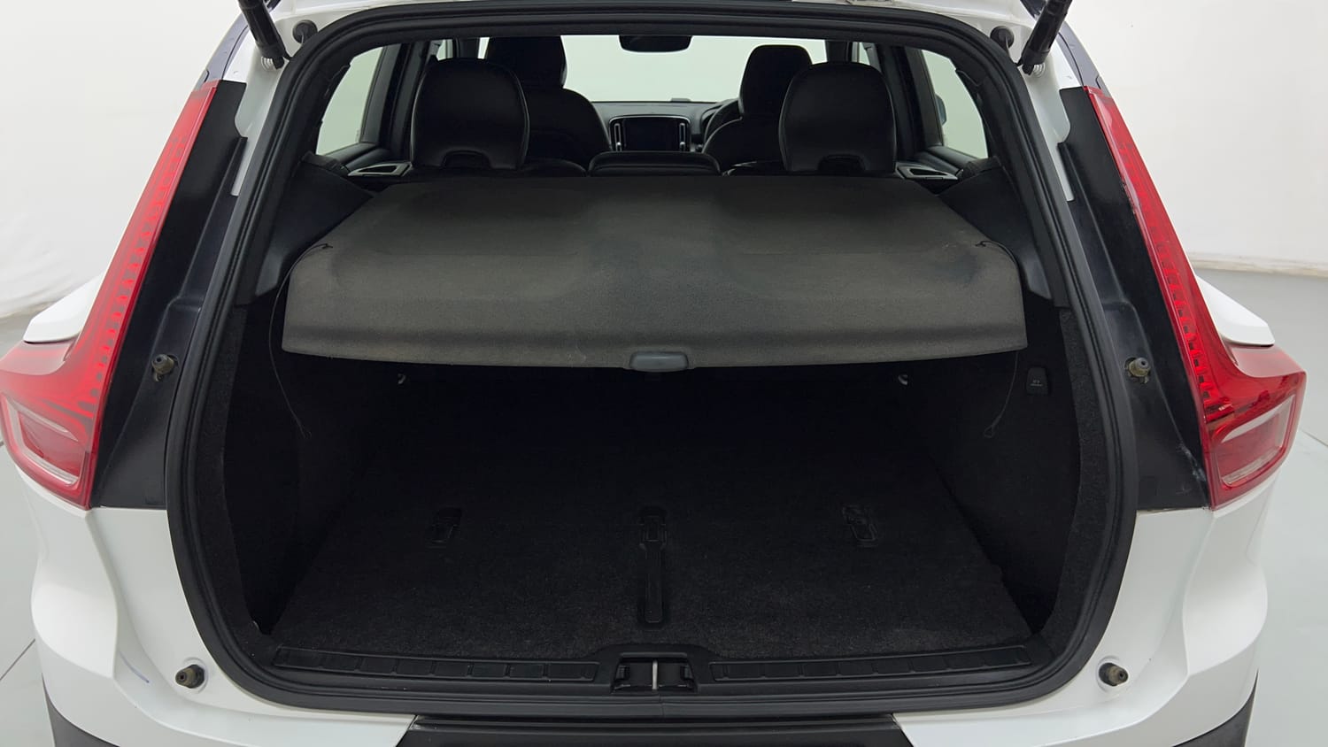 2021 Volvo XC40 T4 R-Design-25