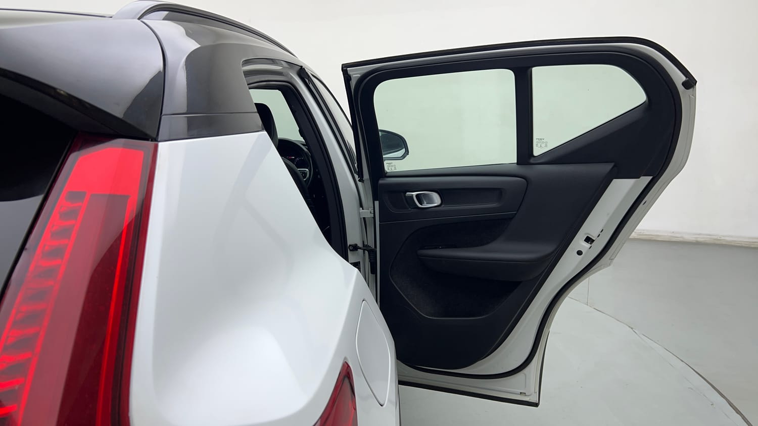 2021 Volvo XC40 T4 R-Design-20