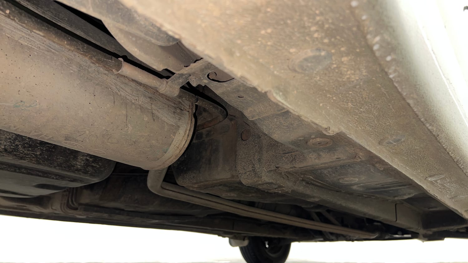 Used 2011 Hyundai Eon Sportz Petrol Manual extra REAR RIGHT UNDERBODY VIEW