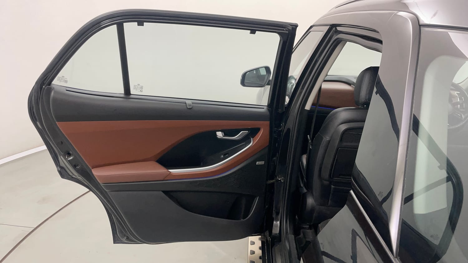 Used 2023 Hyundai Alcazar Signature (O) 6 STR 1.5 Diesel AT Diesel Automatic interior LEFT REAR DOOR OPEN VIEW