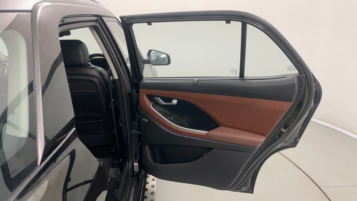 Used 2023 Hyundai Alcazar Signature (O) 6 STR 1.5 Diesel AT Diesel Automatic interior RIGHT REAR DOOR OPEN VIEW