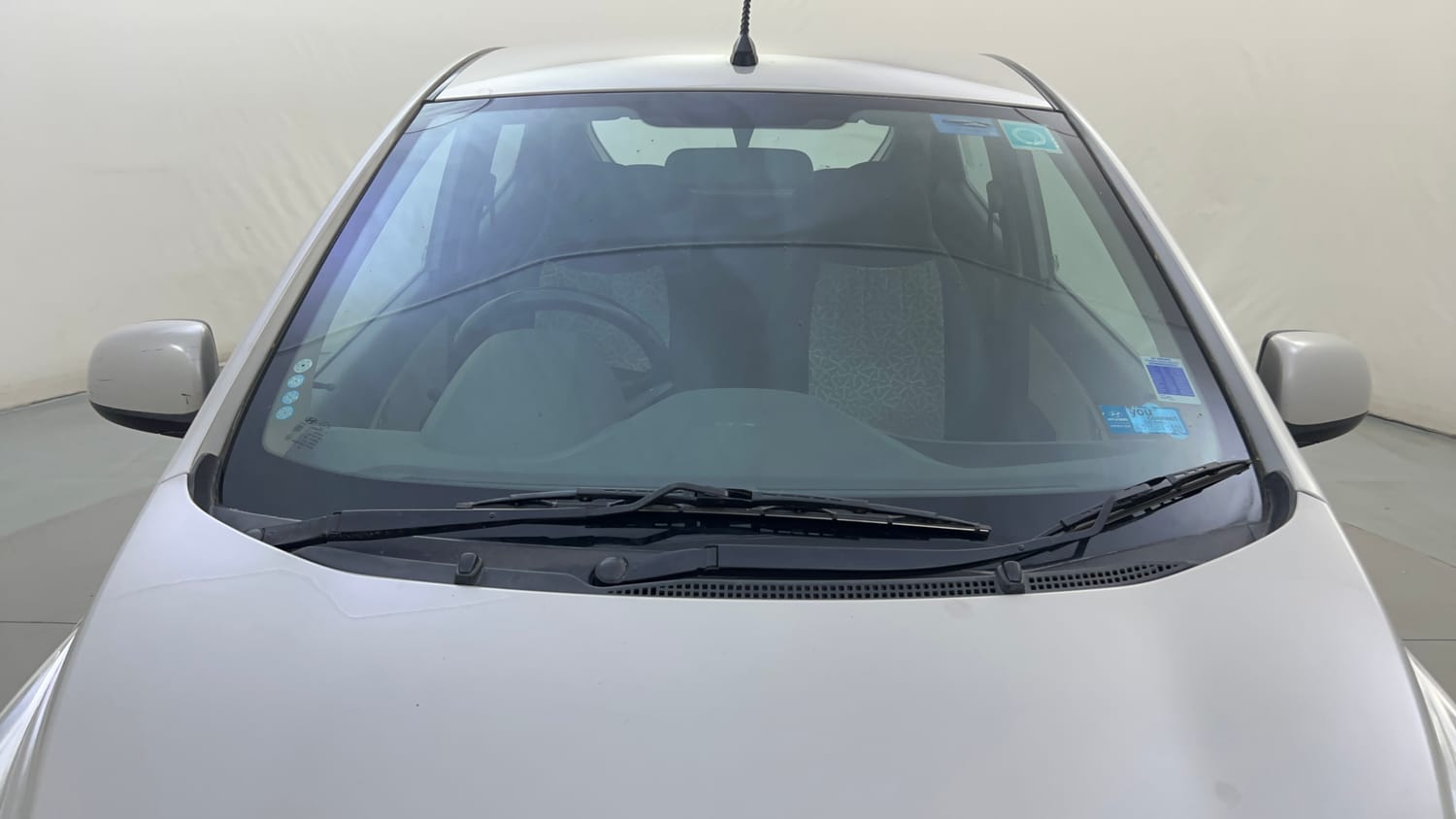 Used 2011 Hyundai Eon Sportz Petrol Manual exterior FRONT WINDSHIELD VIEW
