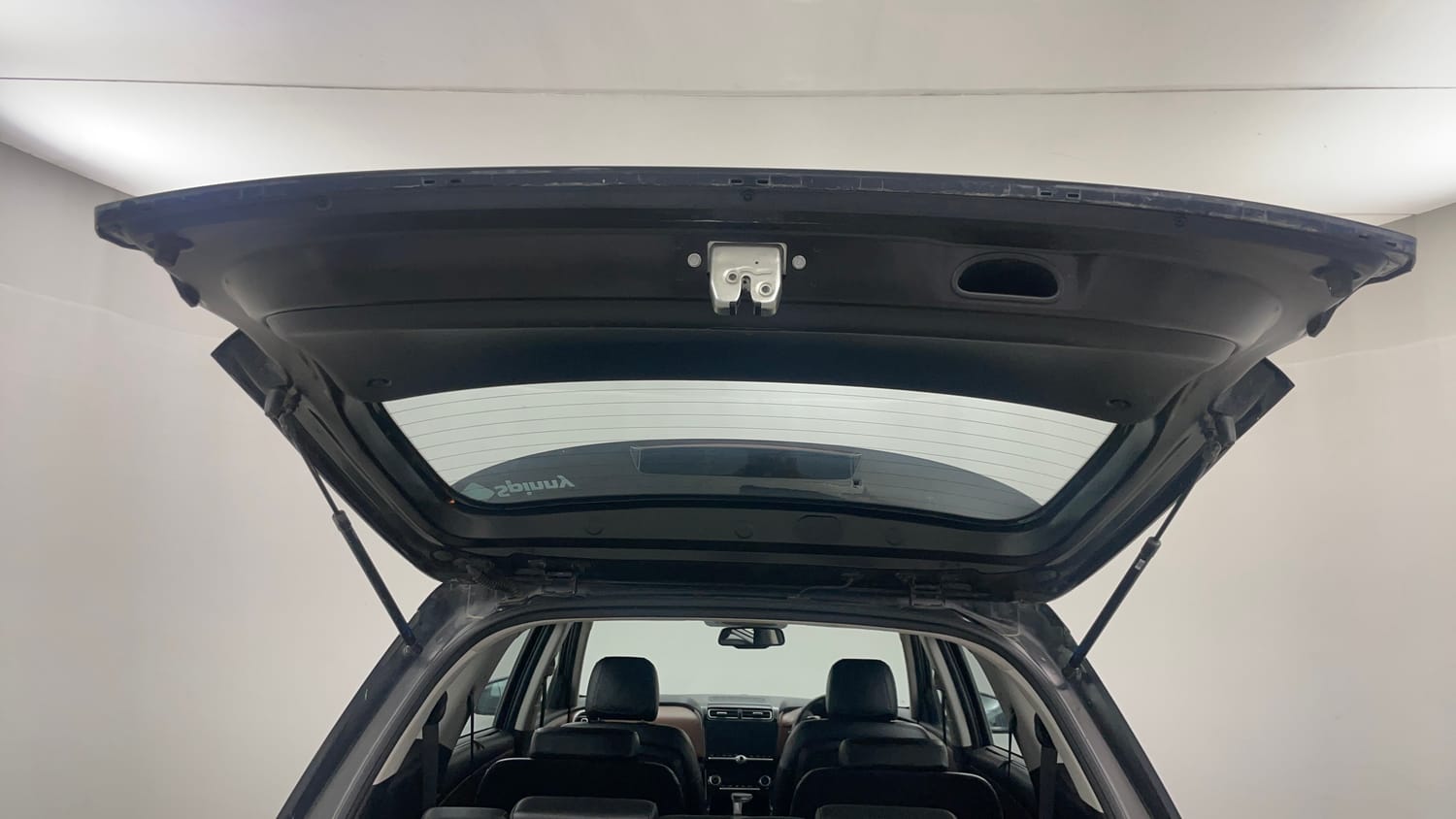 Used 2023 Hyundai Alcazar Signature (O) 6 STR 1.5 Diesel AT Diesel Automatic interior DICKY DOOR OPEN VIEW