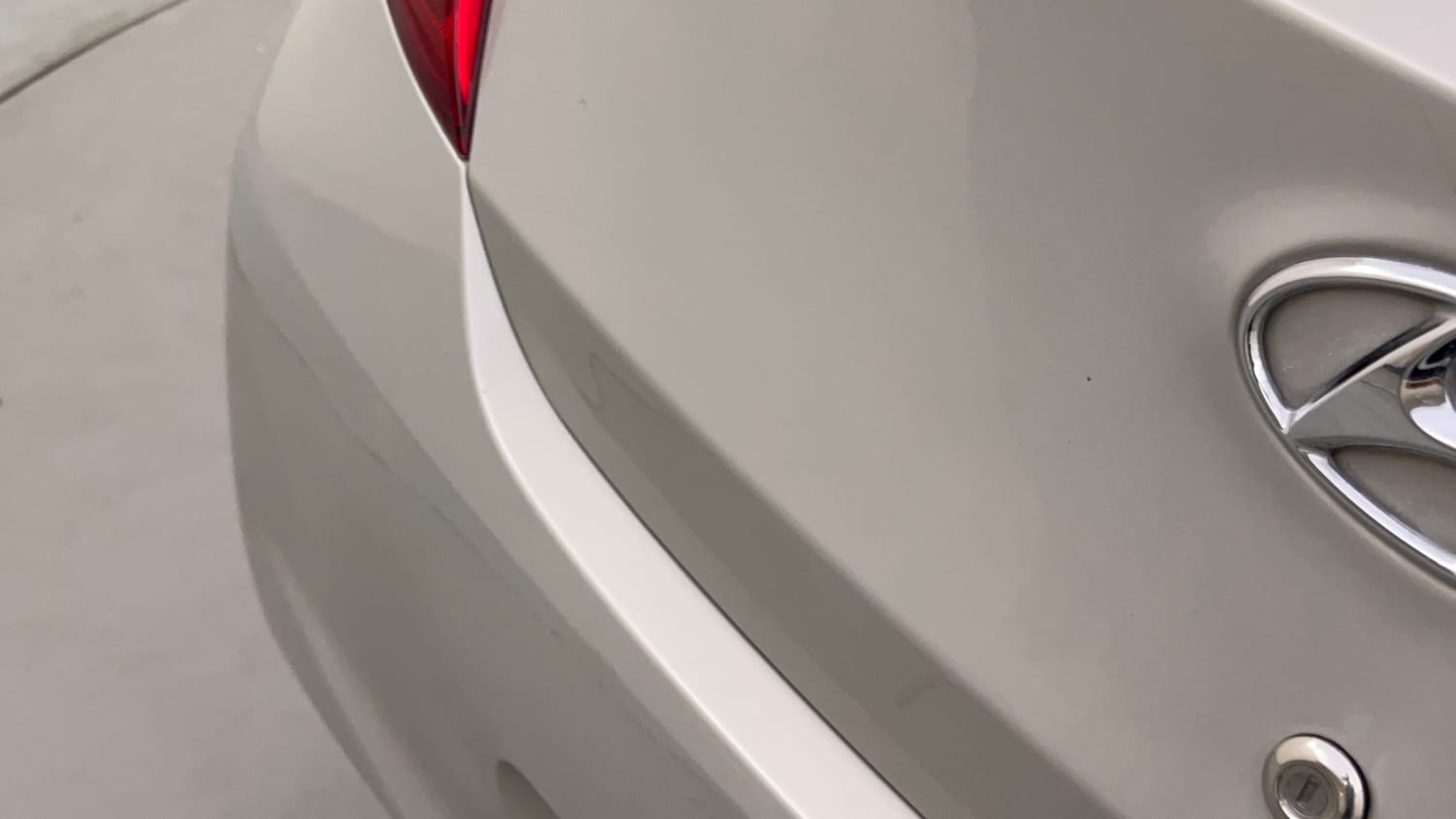 Used 2011 Hyundai Eon Sportz Petrol Manual dents MINOR DENT