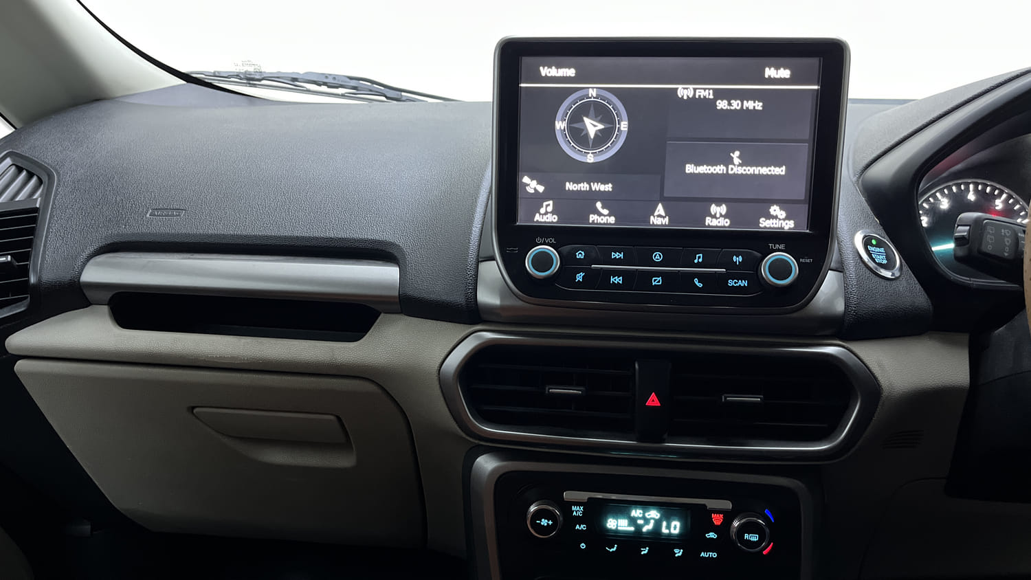 Used 2019 Ford EcoSport Titanium 1.5L Ti-VCT Petrol Manual interior MUSIC SYSTEM & AC CONTROL VIEW