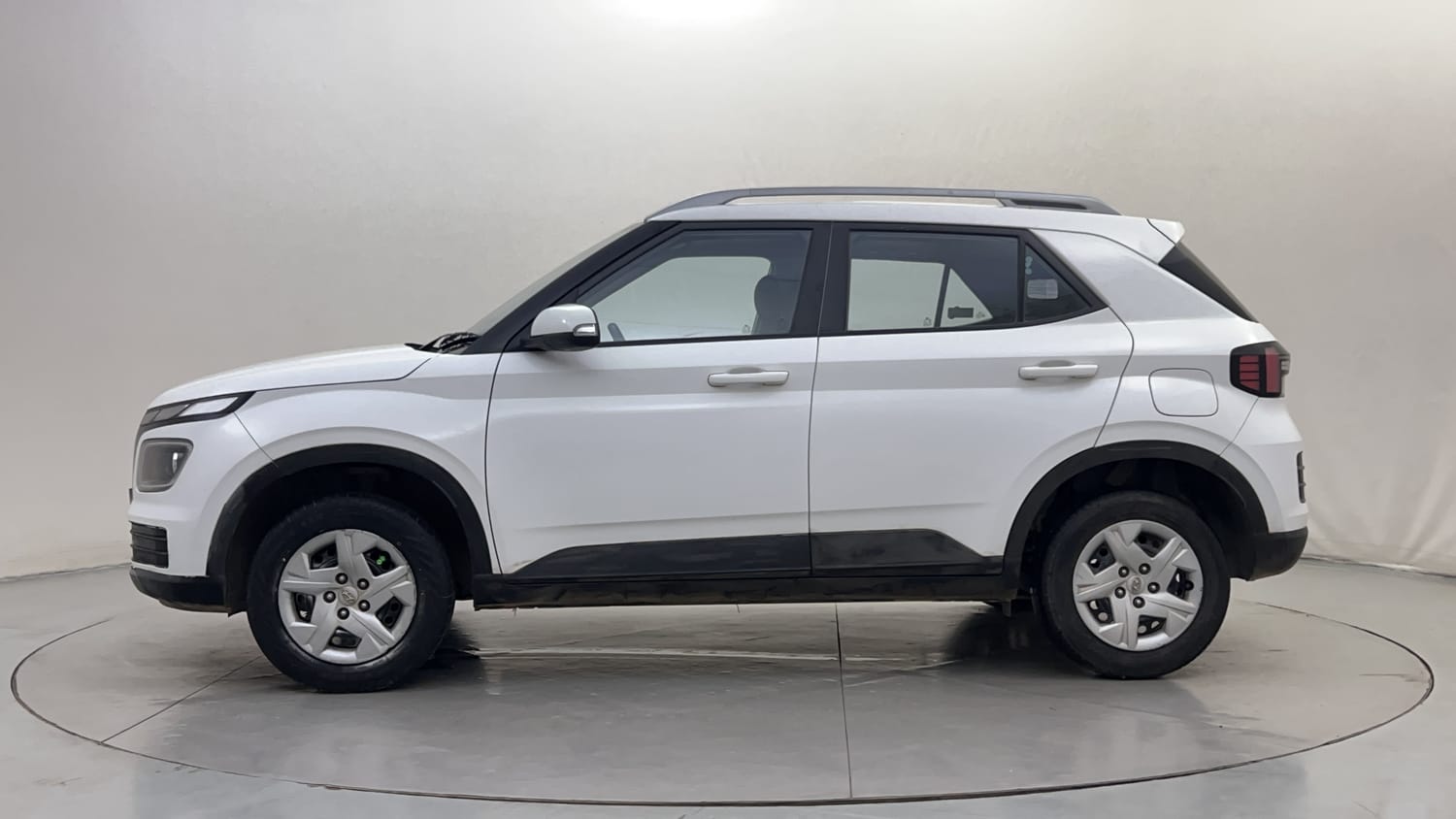 Used 2022 Hyundai Venue SX 1.2 Petrol Petrol Manual exterior LEFT SIDE VIEW