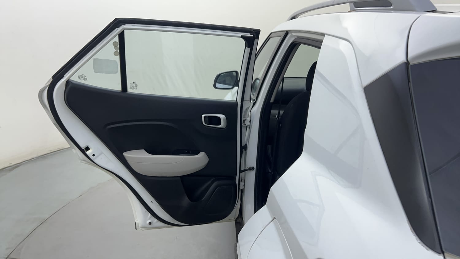 Used 2022 Hyundai Venue SX 1.2 Petrol Petrol Manual interior LEFT REAR DOOR OPEN VIEW