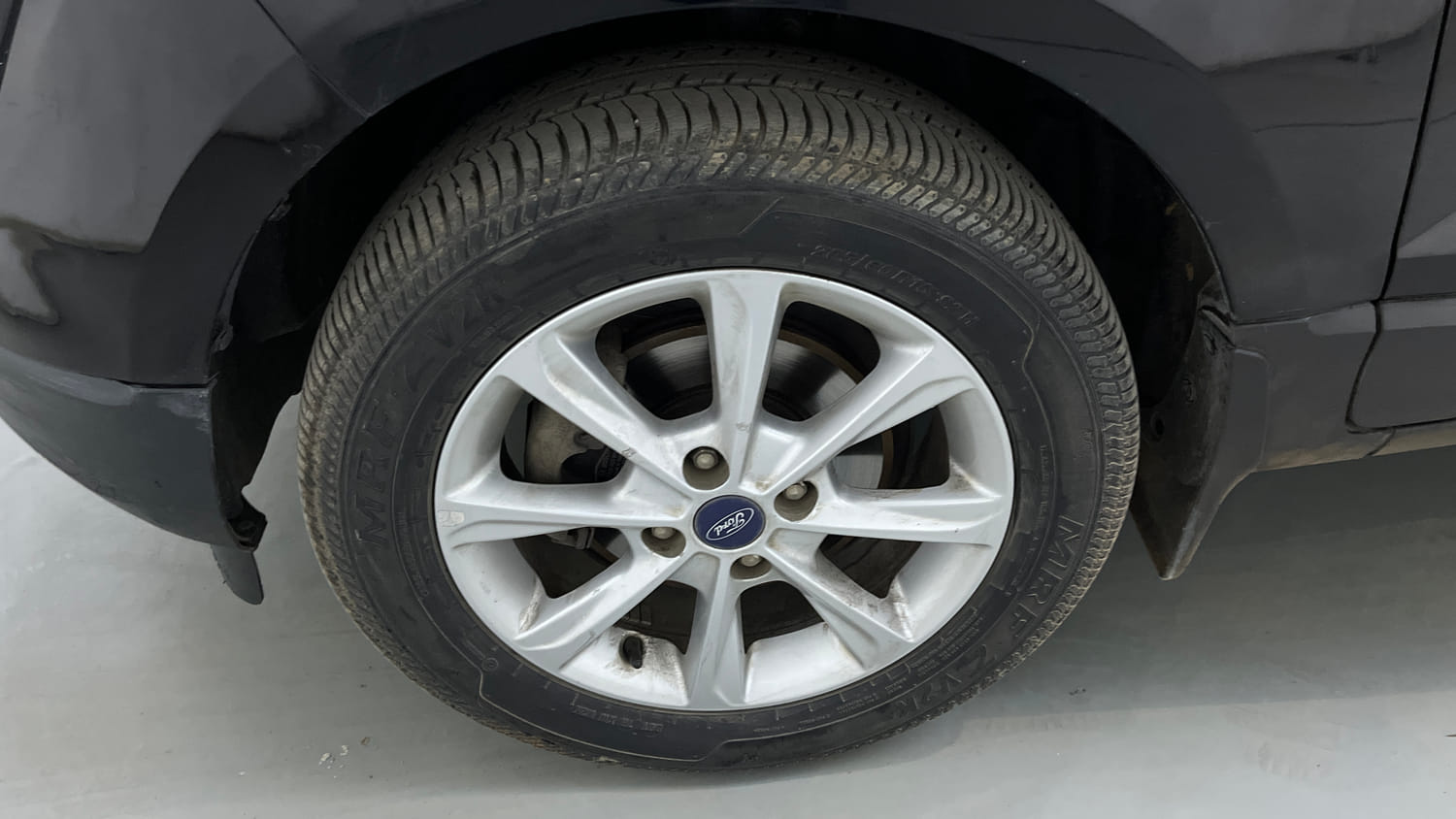 Used 2019 Ford EcoSport Titanium 1.5L Ti-VCT Petrol Manual tyres LEFT FRONT TYRE RIM VIEW
