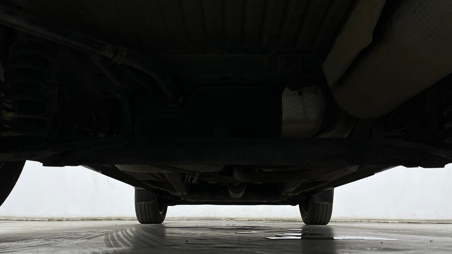 Used 2019 Ford EcoSport Titanium 1.5L Ti-VCT Petrol Manual extra REAR UNDERBODY VIEW (TAKEN FROM REAR)