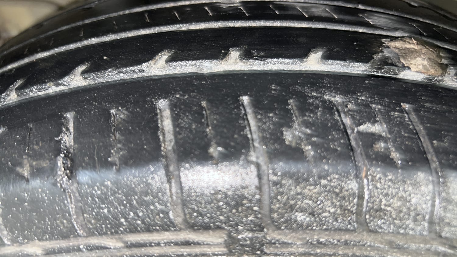 Used 2022 Hyundai Venue SX 1.2 Petrol Petrol Manual tyres RIGHT REAR TYRE TREAD VIEW