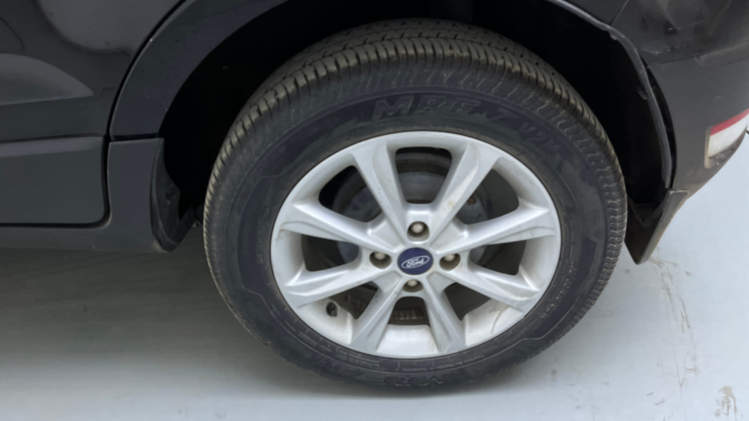 Used 2019 Ford EcoSport Titanium 1.5L Ti-VCT Petrol Manual tyres LEFT REAR TYRE RIM VIEW