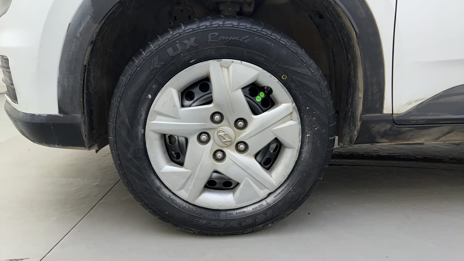 Used 2022 Hyundai Venue SX 1.2 Petrol Petrol Manual tyres LEFT FRONT TYRE RIM VIEW