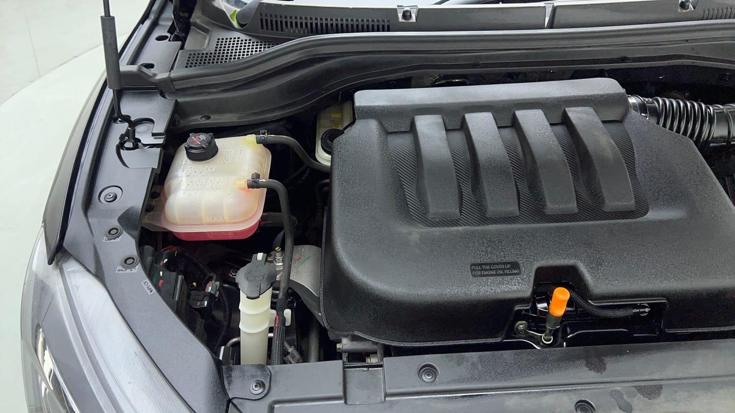 2023 Mahindra XUV700 AX 7 Petrol AT 7 STR-30