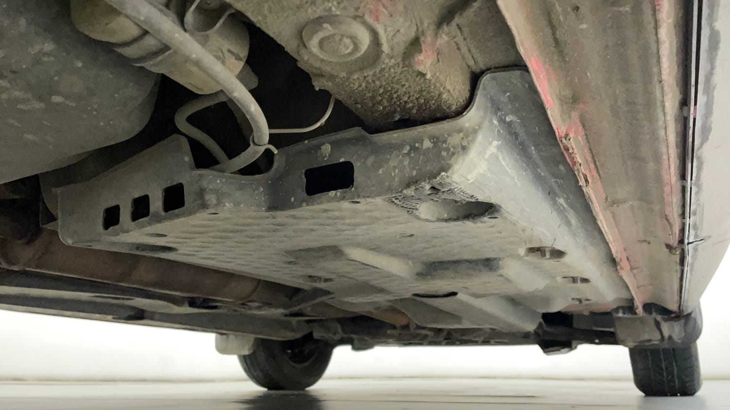 Used 2021 Volkswagen Polo Trendline 1.0L MPI Petrol Manual extra REAR RIGHT UNDERBODY VIEW