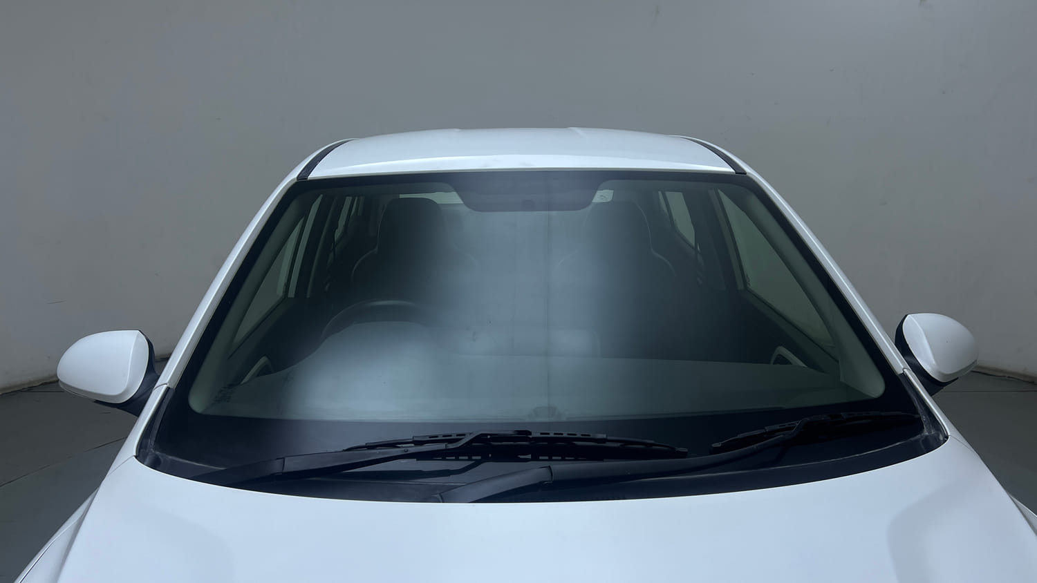Used 2021 Hyundai Aura SX Plus 1.0 Petrol Petrol Manual exterior FRONT WINDSHIELD VIEW
