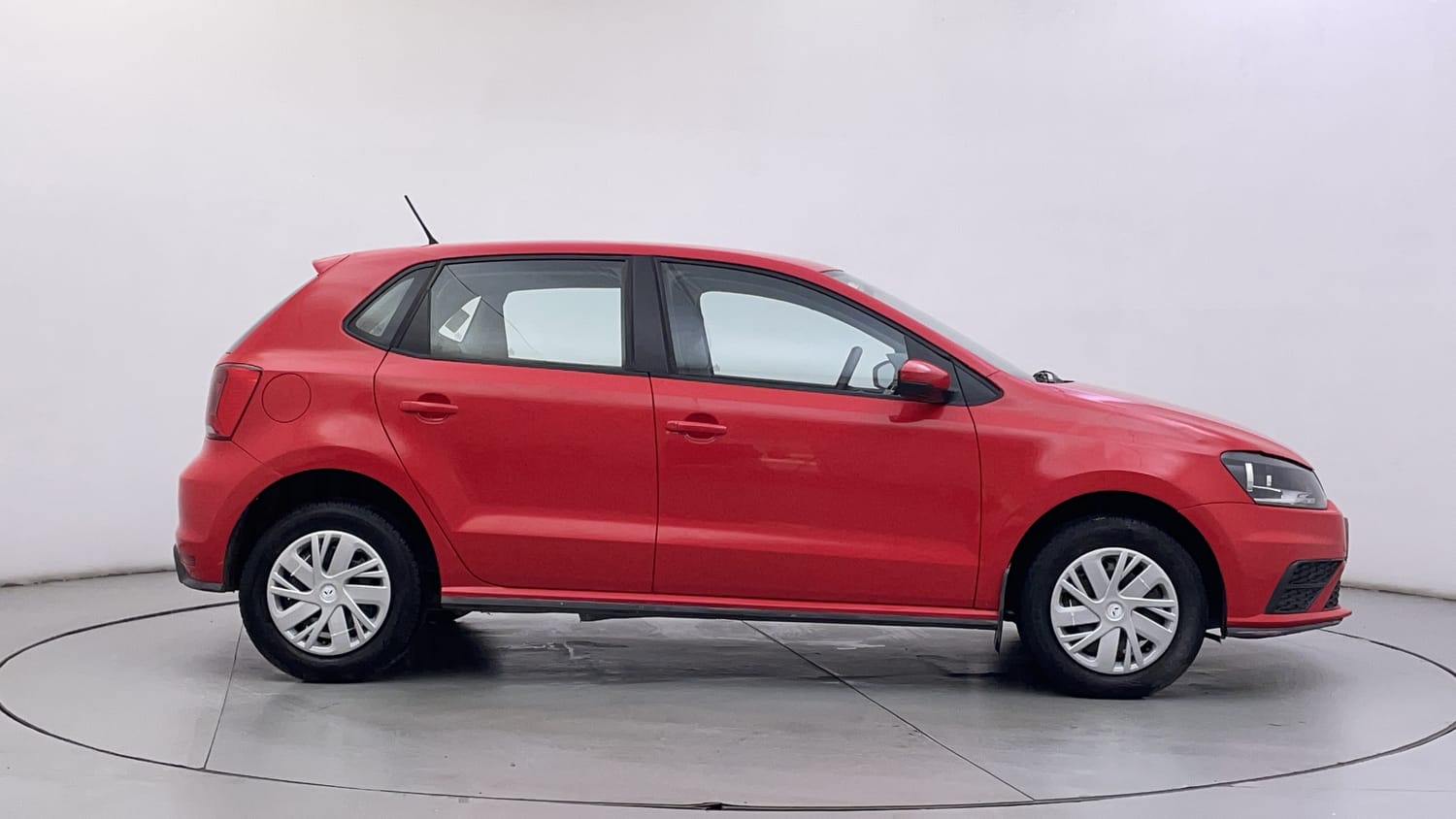 Used 2021 Volkswagen Polo Trendline 1.0L MPI Petrol Manual exterior RIGHT SIDE VIEW