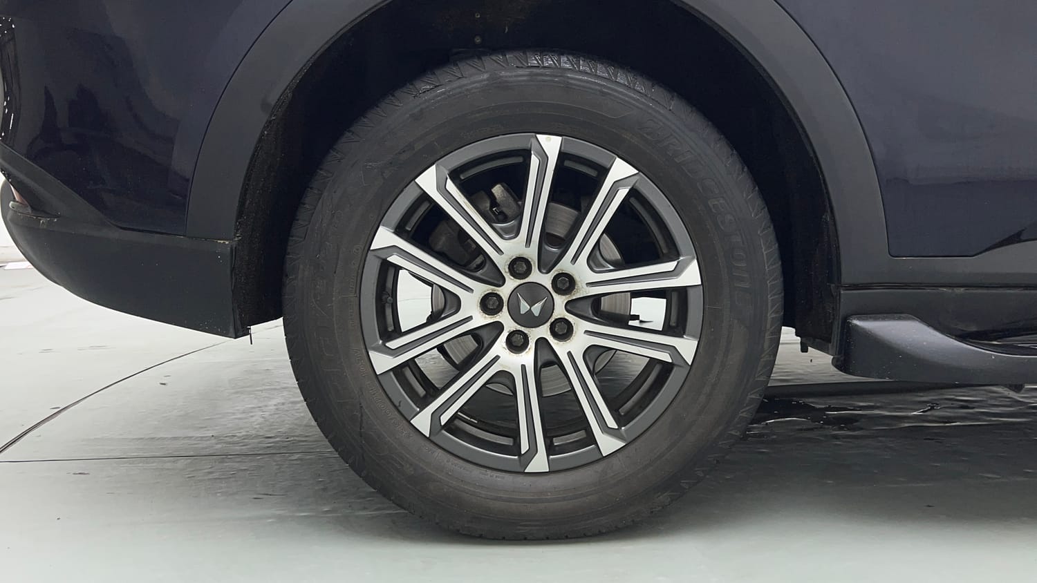 2023 Mahindra XUV700 AX 7 Petrol AT 7 STR-34
