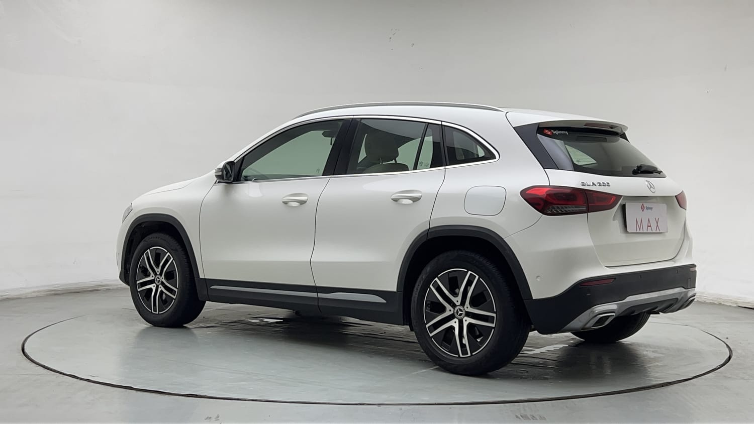 2023 Mercedes-Benz GLA 200-2