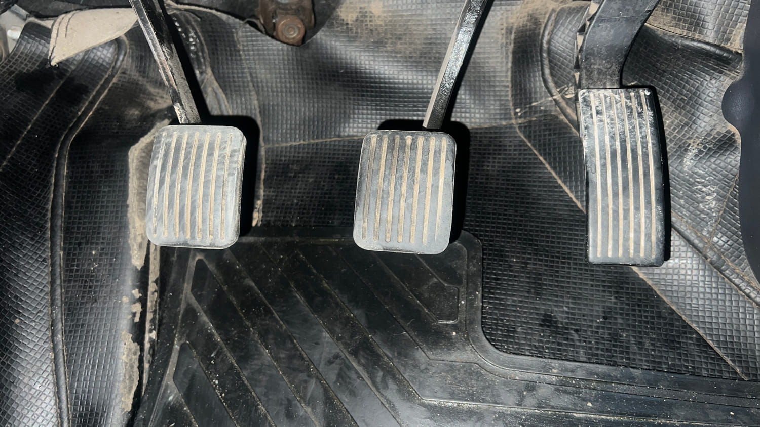 Used 2021 Hyundai Aura SX Plus 1.0 Petrol Petrol Manual interior PEDALS VIEW
