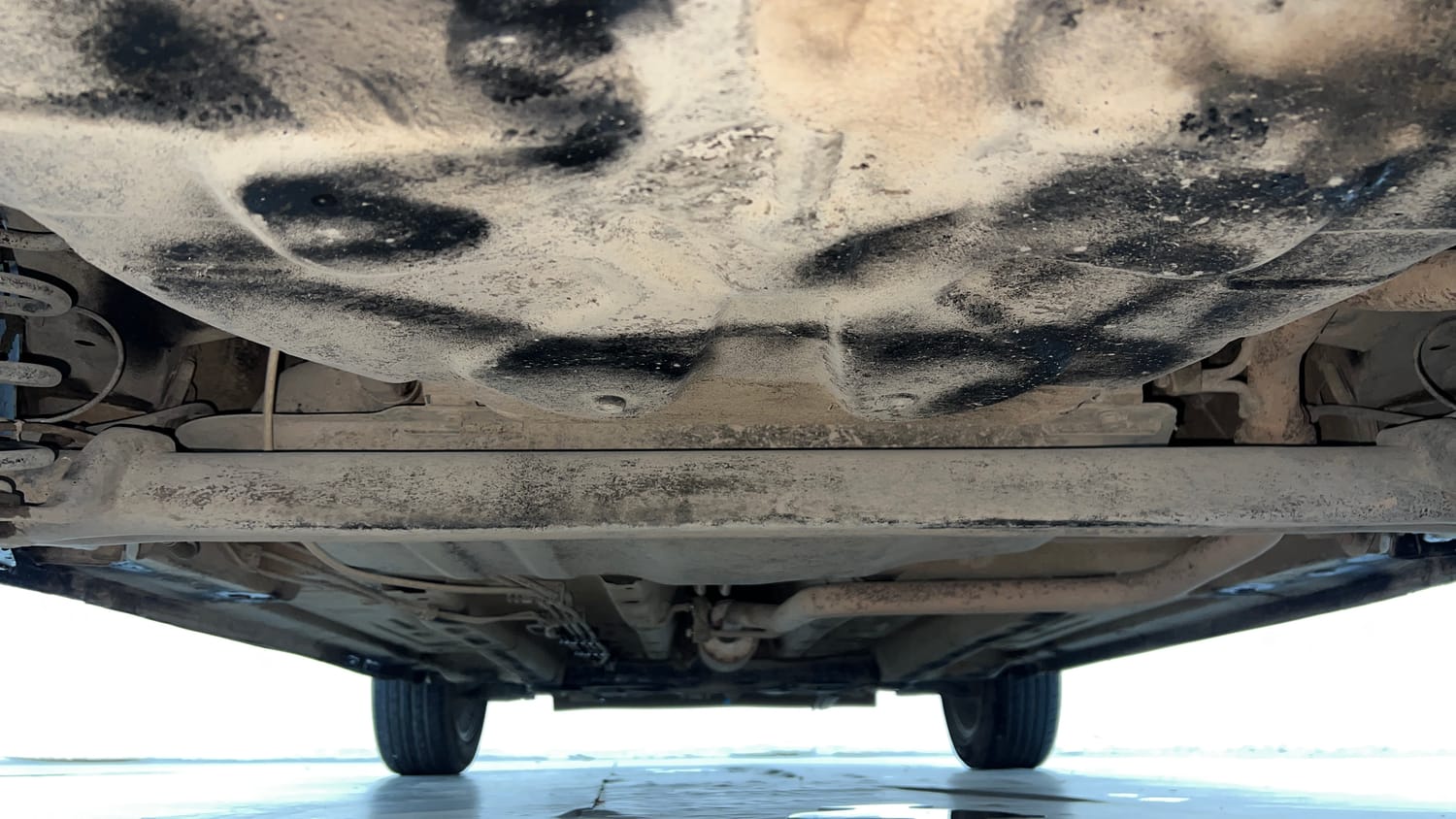 Used 2022 Tata Punch CREATIVE KAZIRANGA EDITION CNG (OUTSIDE FITTED) Cng Manual extra REAR UNDERBODY VIEW (TAKEN FROM REAR)