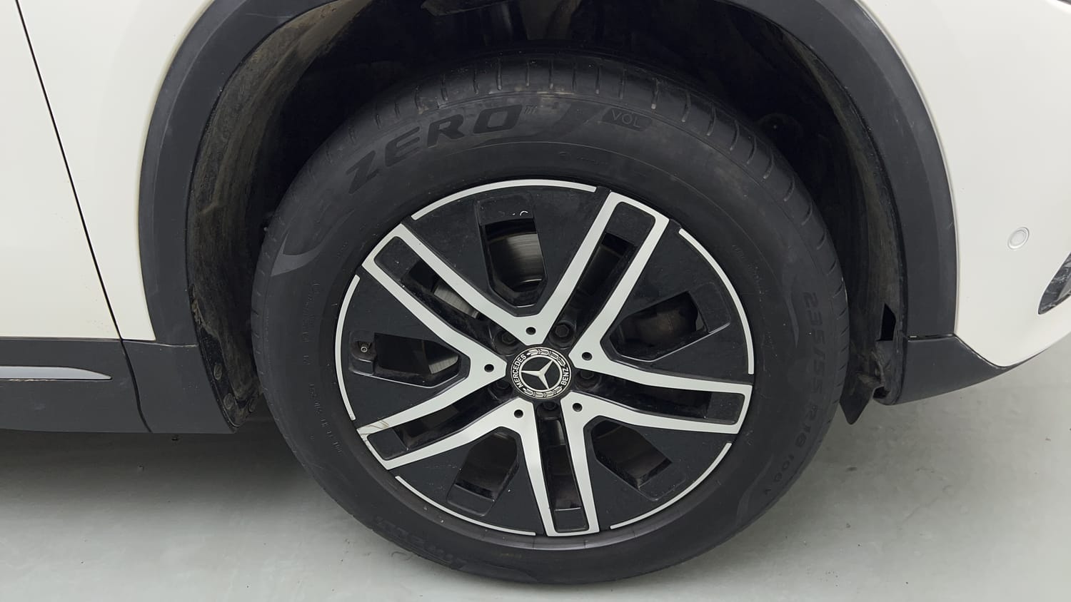 2023 Mercedes-Benz GLA 200-32