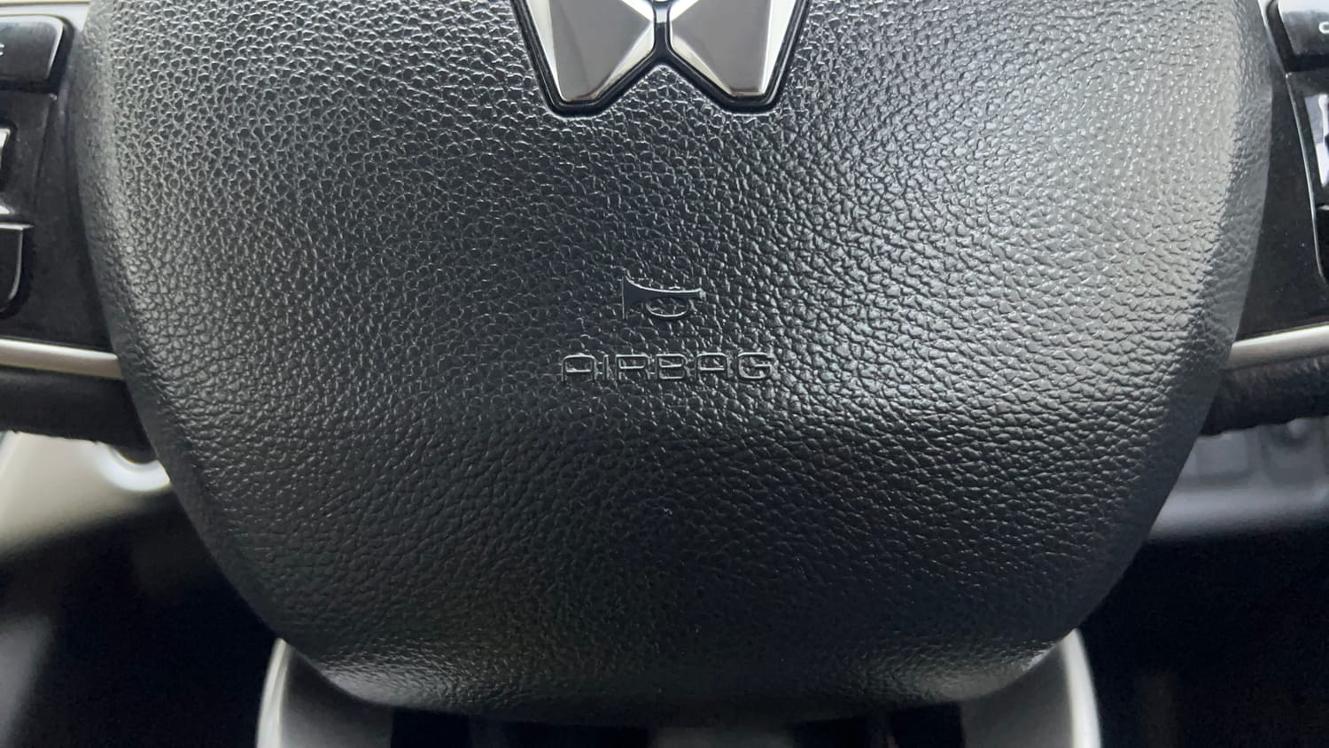 2023 Mahindra XUV700 AX 7 Petrol AT 7 STR-45