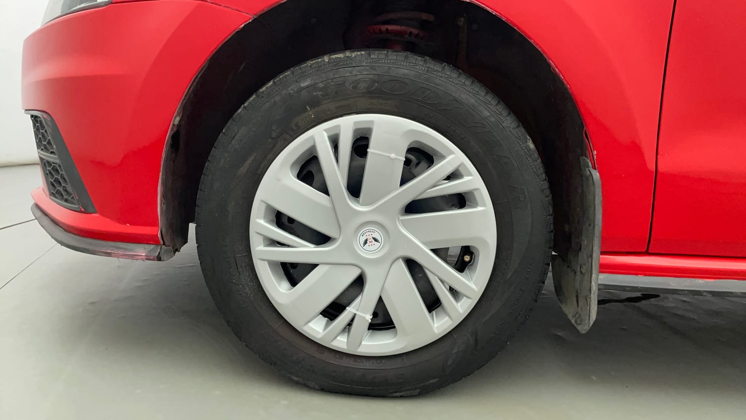 Used 2021 Volkswagen Polo Trendline 1.0L MPI Petrol Manual tyres LEFT FRONT TYRE RIM VIEW